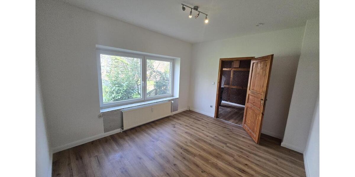 Erdgeschoßwohnung Kaltenkirchen - 4 Zimmer, 105 m&sup2;, 1.100&euro; | Angebot:26199144