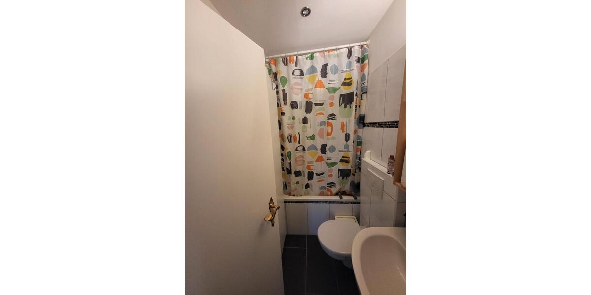 Etagenwohnung Hannover Linden-Limmer - 2 Zimmer, 78 m&sup2;, 800&euro; | Angebot:26442190