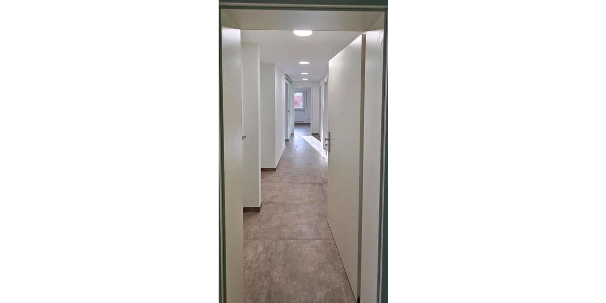 Liebevolle kernsanierte 3,5 Zimmer Wohnung mit EBK 3 zimmer