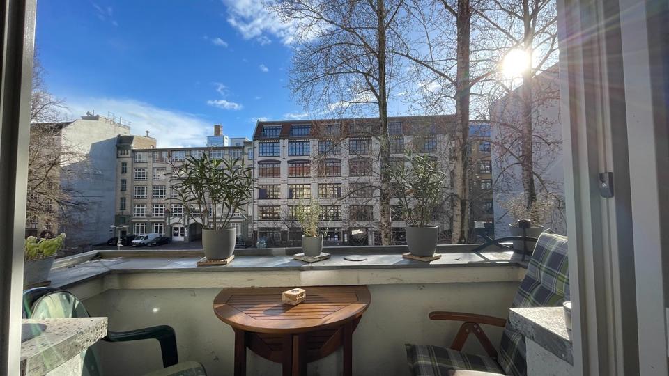 2 Zi.-Whg Friedrichshain Zwischenmiete 26.09. – 12.10.