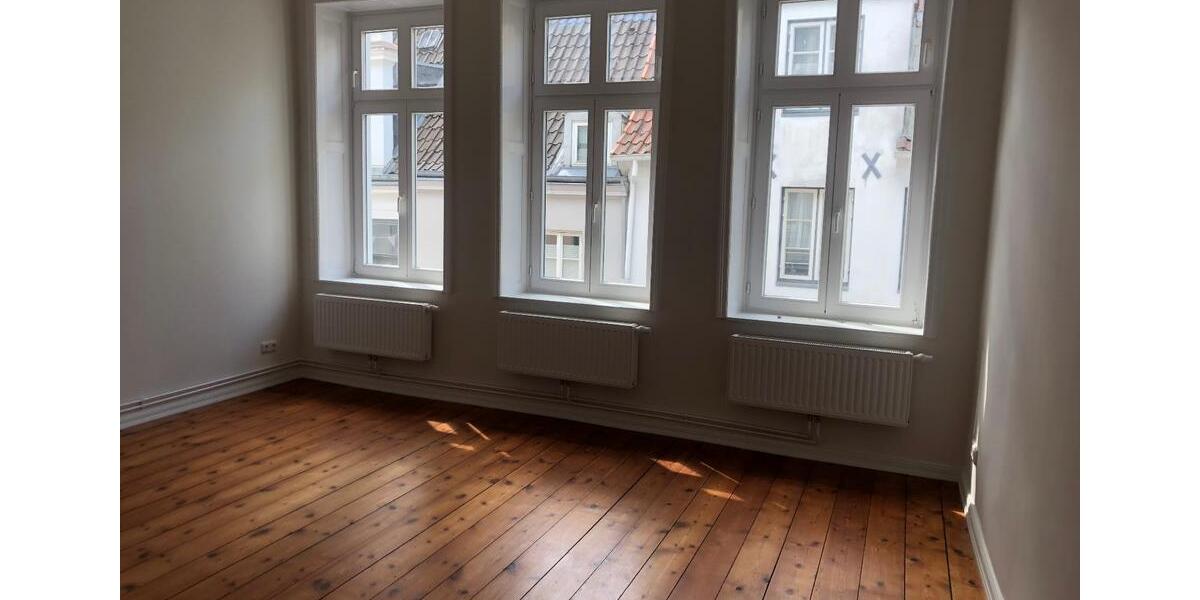 Etagenwohnung Lübeck Innenstadt - 3 Zimmer, 63 m&sup2;, 850&euro; | Angebot:26699532