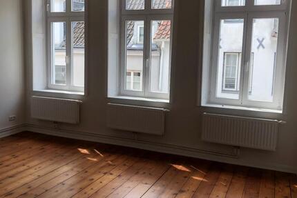 Wohnung Lübeck Innenstadt - 3 Zimmer, 63 m&sup2;, 850&euro; | Angebot:26699532