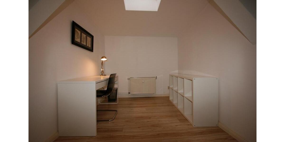 Dachgeschoßwohnung Berlin Pankow - 2.5 Zimmer, 74 m&sup2;, 1.750&euro; | Angebot:25238670