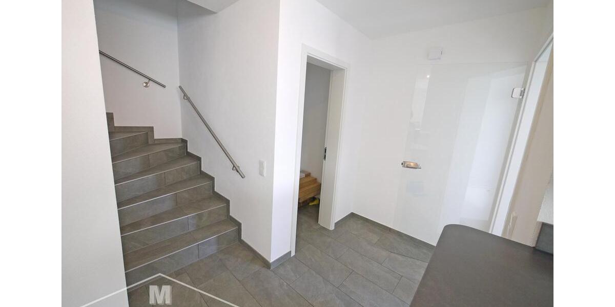 Doppelhaushälfte Kinding - 4.5 Zimmer, 147 m&sup2;, 1.460&euro; | Angebot:24715187