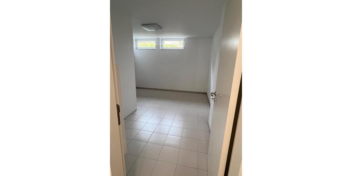 Erdgeschoßwohnung Lübbecke - 4 Zimmer, 105 m&sup2;, 980&euro; | Angebot:26300613