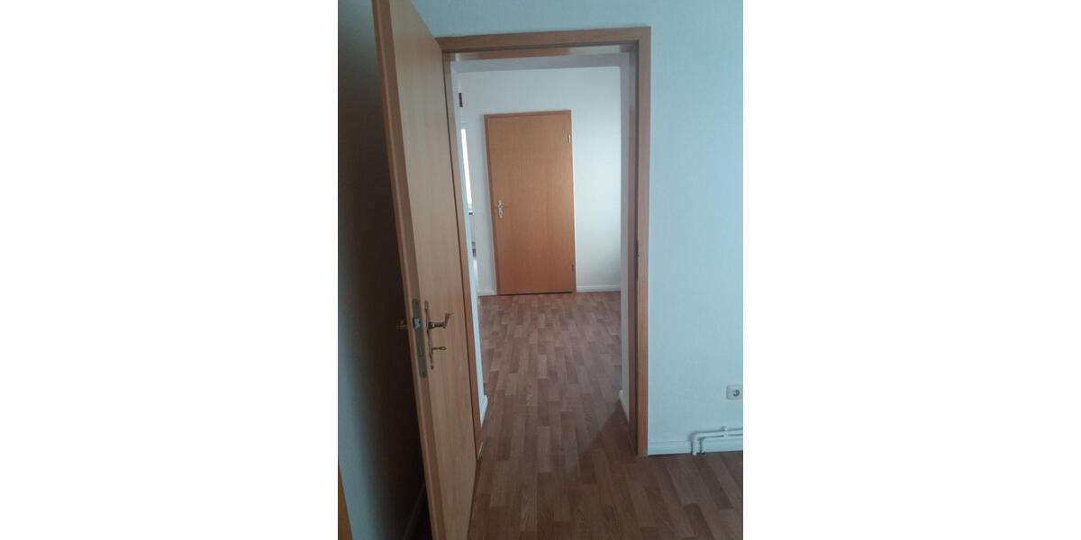 Etagenwohnung Stralsund Langendorfer Berg - 1 Zimmer, 30 m&sup2;, 420&euro; | Angebot:24771020