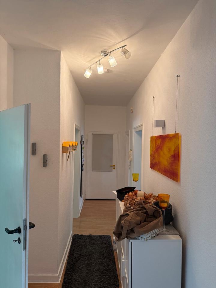 3 Zimmer Wohnung mit Balkon