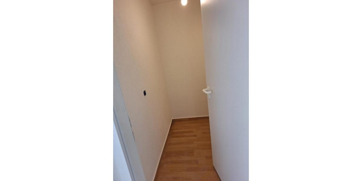 Etagenwohnung Stauchitz - 3 Zimmer, 72 m&sup2;, 250&euro; | Angebot:26532018
