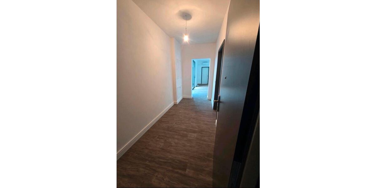 Einfamilienhaus Burg - 2 Zimmer, 77 m&sup2;, 700&euro; | Angebot:25721882