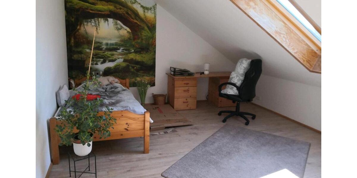 Dachgeschoßwohnung Hanerau-Hademarschen Hademarschen - 3 Zimmer, 79 m&sup2;, 1.040&euro; | Angebot:26604663