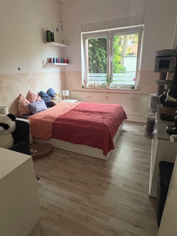 3 Zimmer mit Gartenanteil in der Weseler City