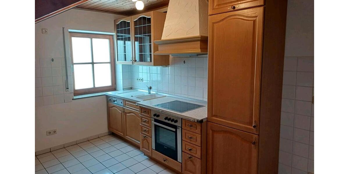 Dachgeschoßwohnung Eichstätt - 4 Zimmer, 76 m&sup2;, 800&euro; | Angebot:24689196