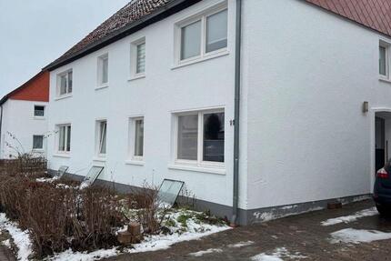 Haus Rinteln - 5 Zimmer, 160 m&sup2;, 620&euro; | Angebot:24982079