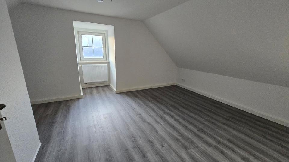 Dachgeschoßwohnung Marienberg - 2 Zimmer, 62 m&sup2;, 338&euro; | Angebot:26230285