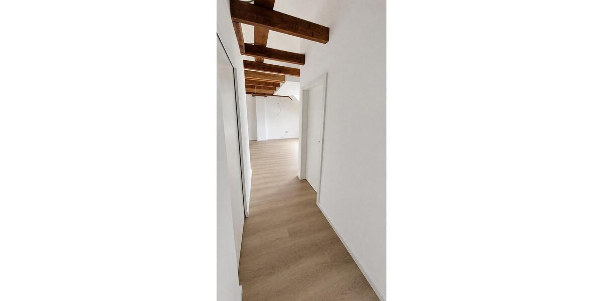 Dachgeschoßwohnung Hannover Linden-Limmer - 2 Zimmer, 52 m&sup2;, 640&euro; | Angebot:26037784