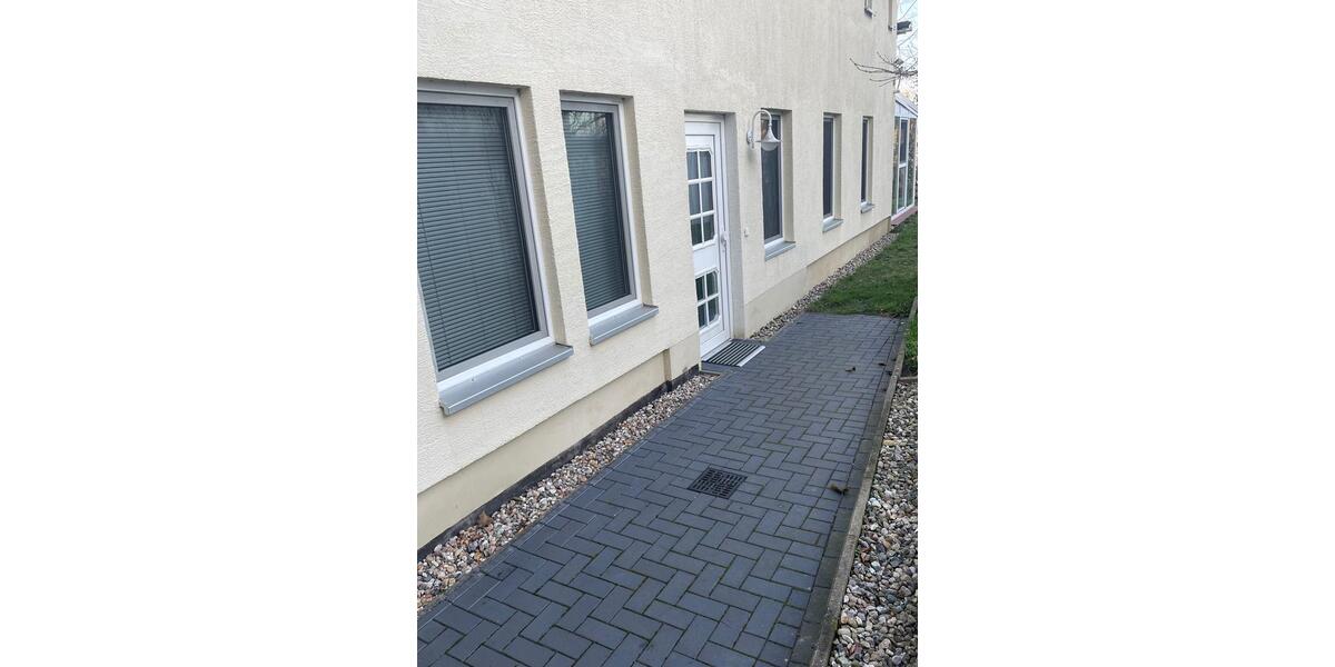 2 Zi.Whg. SNCity 60m2,EG,EBK,incl.Wintergarten,von privat 2 zimmer