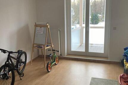 Wohnung auf dem Damaschkeplatz mit gr. Balkon nach Süden 1.OG 2 zimmer