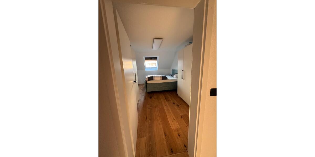 Dachgeschoßwohnung Auenwald - 4 Zimmer, 133 m&sup2;, 1.490&euro; | Angebot:26288235