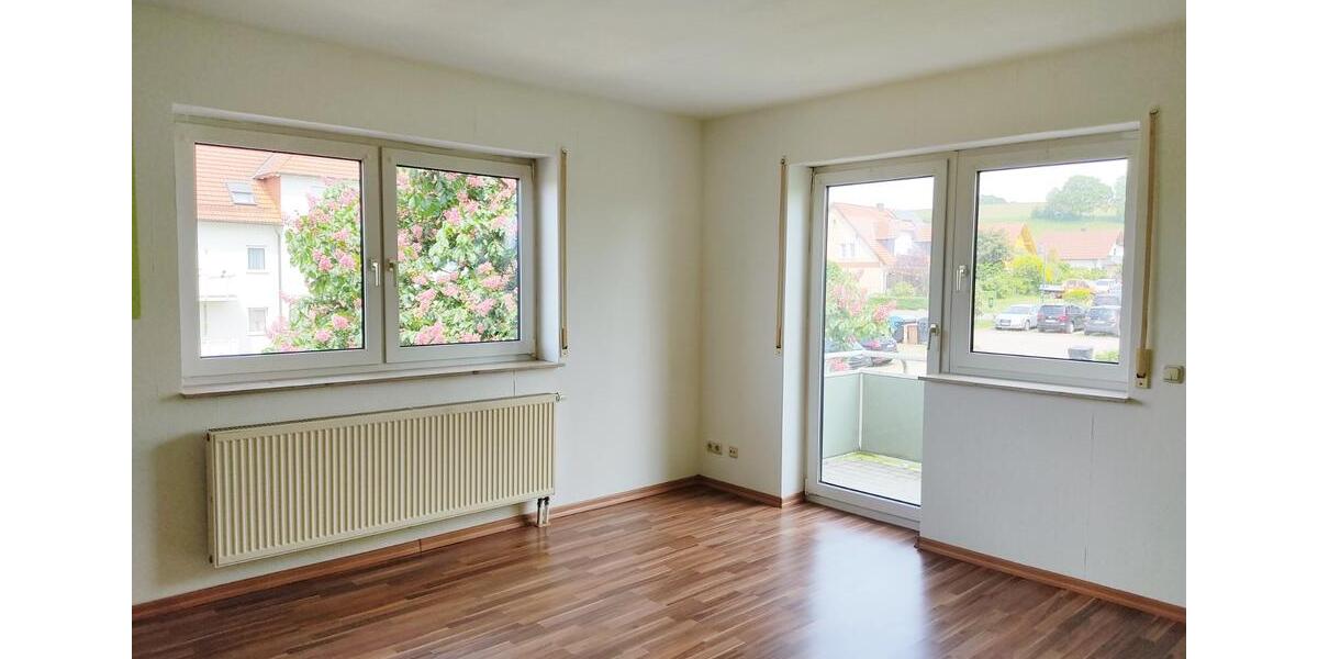 Schöne 1-Raum-Wohnung mit Balkon und Stellplatz OT Gräfinau 1 zimmer