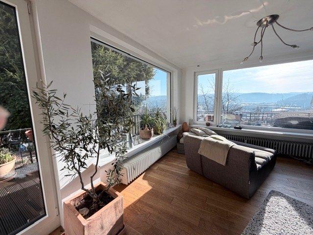 Erdgeschoßwohnung Siegen - 3 Zimmer, 124 m&sup2;, 1.150&euro; | Angebot:26583080