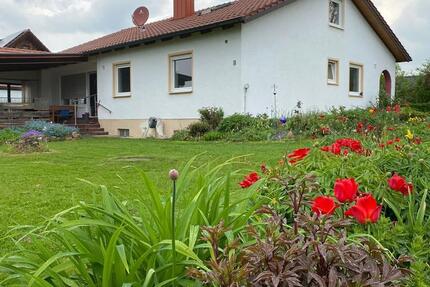 Haus Hemau - 6 Zimmer, 155 m&sup2;, 1.400&euro; | Angebot:24827164