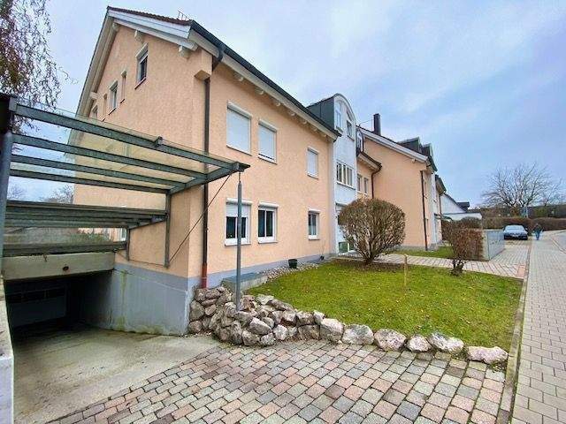 Helles, ruhiges Büro mit Balkon & TG-Stellplatz in Laufen. 1 zimmer