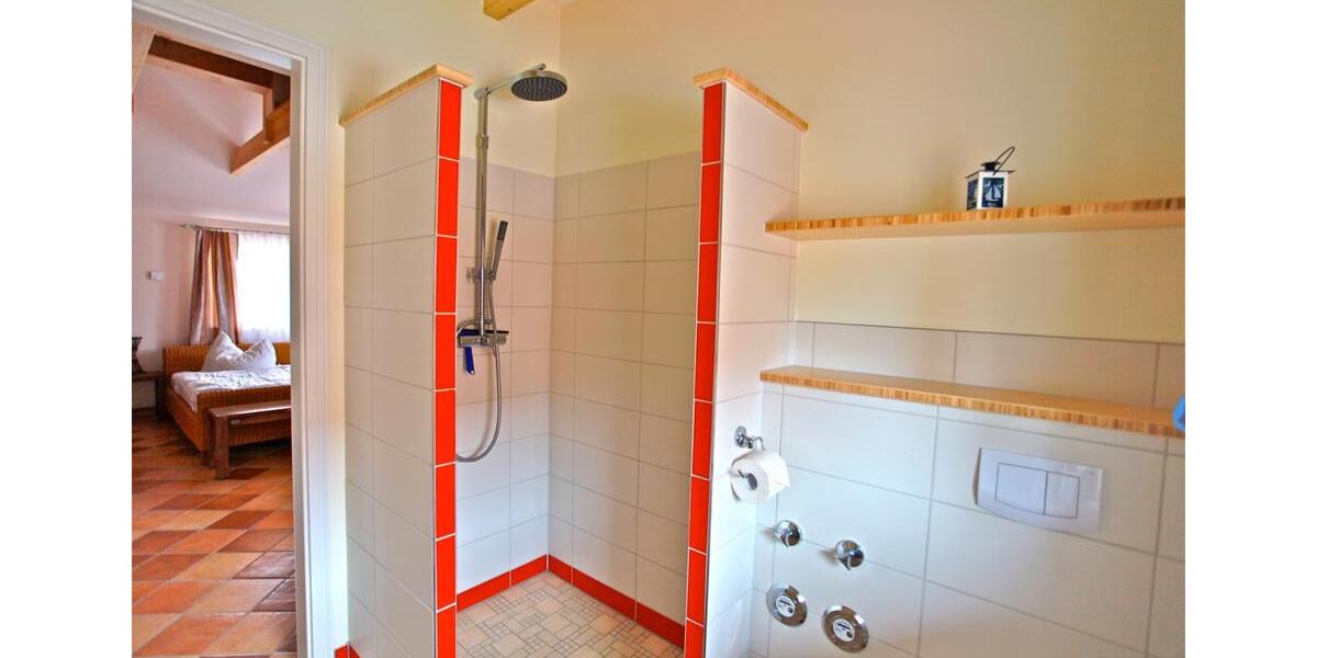 Nachmieter: 1,5 WE1.1 KH-FH - EBK, FB-Heizung, Spitzboden, Garten 1.5 zimmer