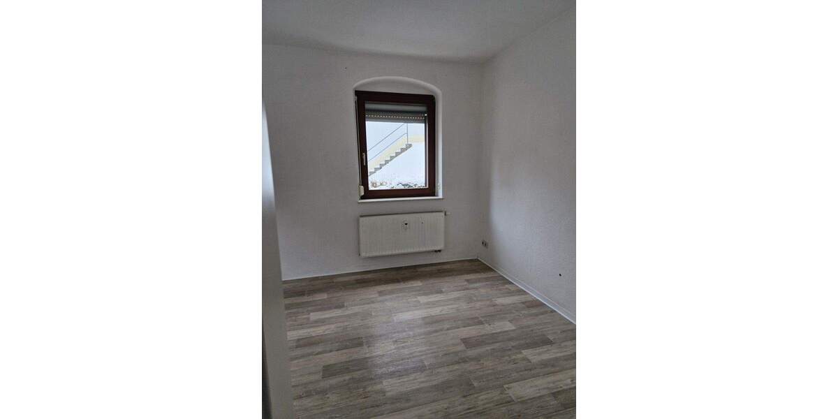 Etagenwohnung Nossen - 3 Zimmer, 66 m&sup2;, 360&euro; | Angebot:24775979