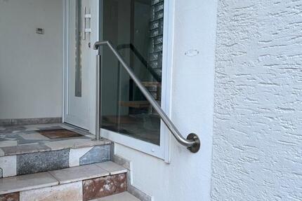 Einfamilienhaus mit 2 Ebenen zur Vermieten (Wohnung )stockheim 6 zimmer
