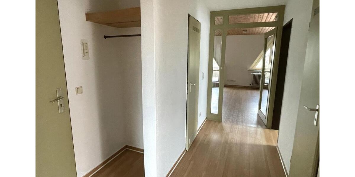 Dachgeschoßwohnung Westerstede - 2 Zimmer, 72 m&sup2;, 540&euro; | Angebot:26494795