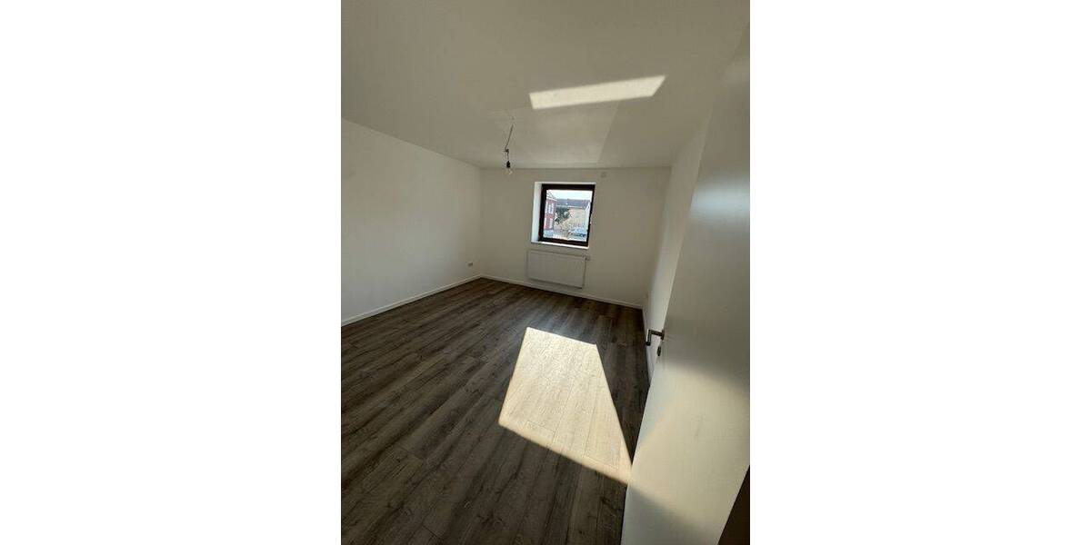 Etagenwohnung Gunzenhausen - 4 Zimmer, 94 m&sup2;, 980&euro; | Angebot:25896595