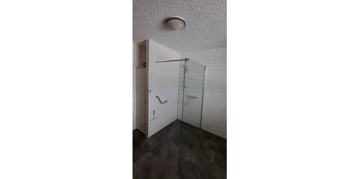 Hochparterre Neuburg am Inn - 4 Zimmer, 107 m&sup2;, 1.250&euro; | Angebot:26612663