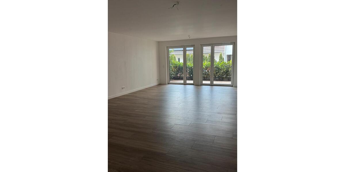Erdgeschoßwohnung Wuppertal Barmen - 5 Zimmer, 145 m&sup2;, 1.800&euro; | Angebot:25157137