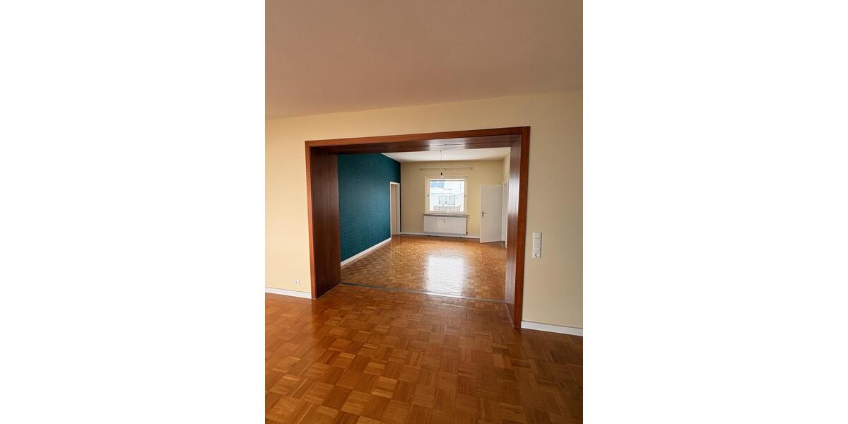 Etagenwohnung Wehretal - 2 Zimmer, 100 m&sup2;, 750&euro; | Angebot:24787101