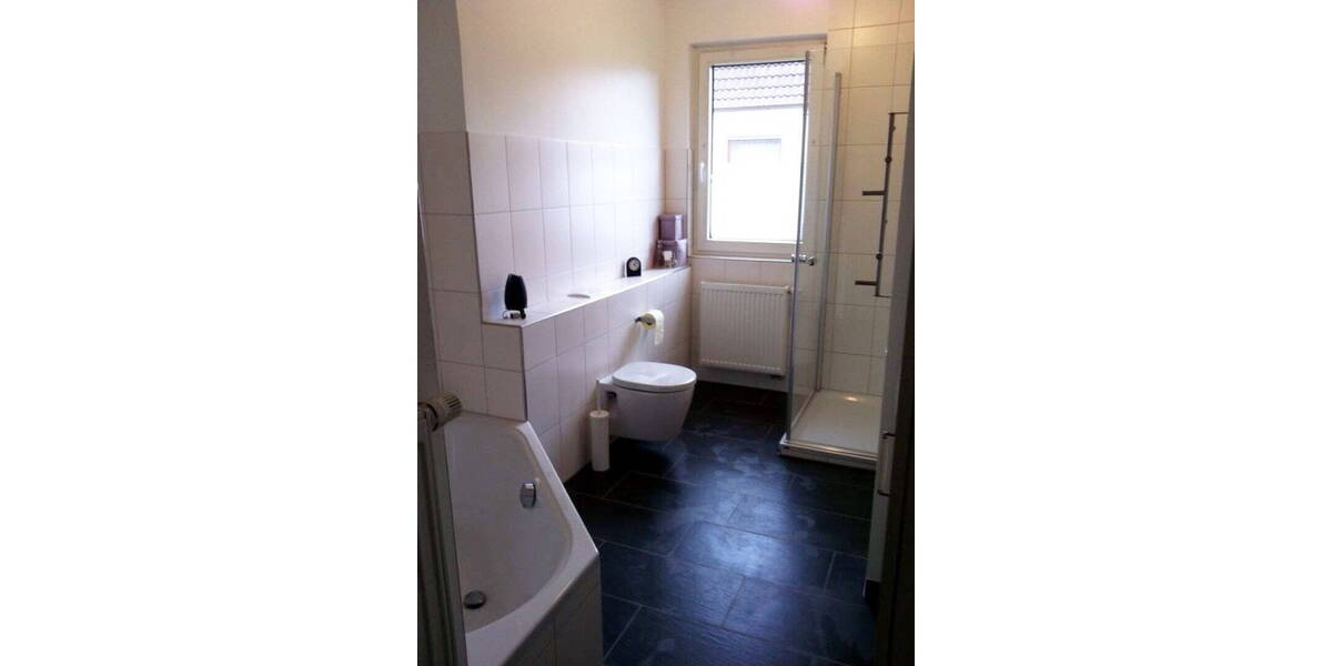 Etagenwohnung Bielefeld Jöllenbeck - 4 Zimmer, 100 m&sup2;, 900&euro; | Angebot:26128045