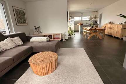 Wohnung Kahl - 3 Zimmer, 126 m&sup2;, 1.500&euro; | Angebot:25237000