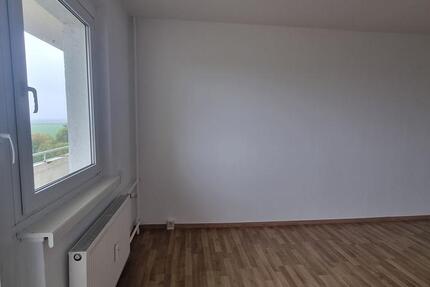 Wohnung Burg - 4 Zimmer, 69 m&sup2;, 380&euro; | Angebot:25977968