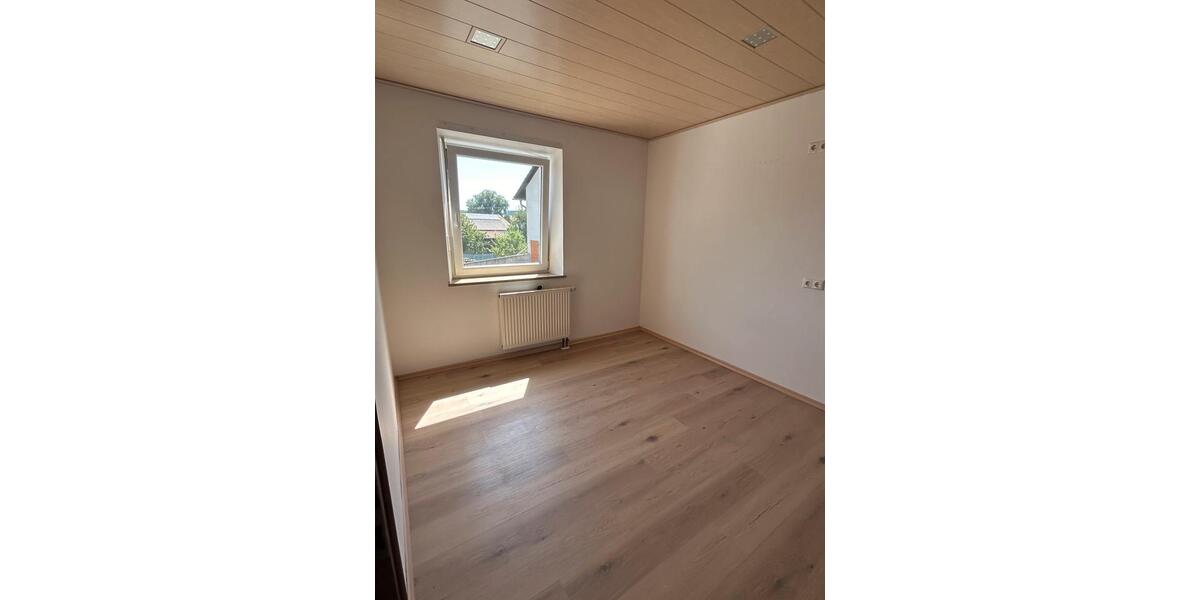 Lichtdurchflutete 5-ZKB im IT Langenreichen zimmer