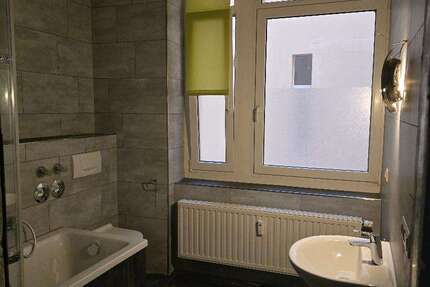 Wohnung zum Mieten in Plauen 486 € 74.78 m² 2 zimmer