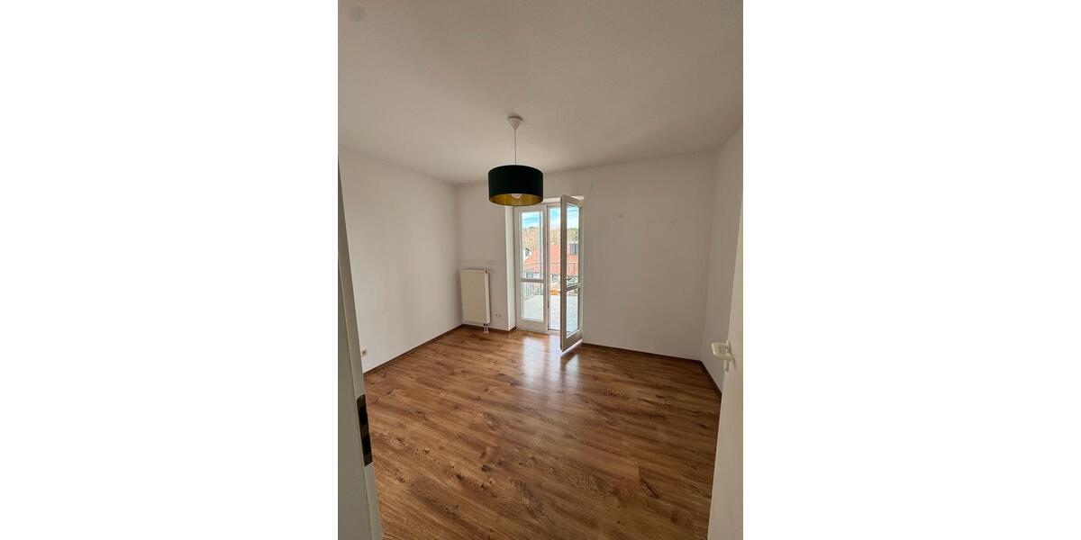 Etagenwohnung Regen - 3 Zimmer, 76 m&sup2;, 550&euro; | Angebot:26071638