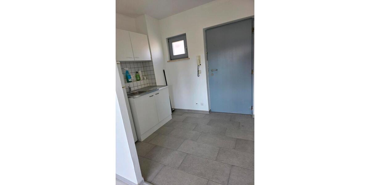 Dachgeschoßwohnung Regensburg Konradsiedlung - 1 Zimmer, 21 m&sup2;, 500&euro; | Angebot:26113341