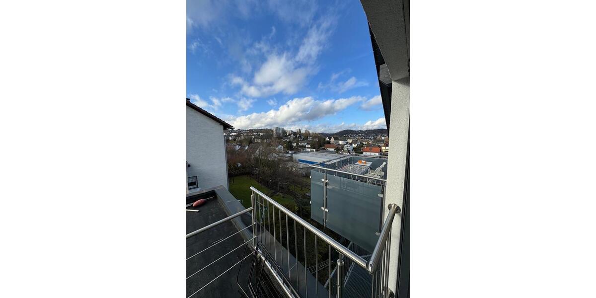 Dachgeschoßwohnung Kreuztal - 2 Zimmer, 65 m&sup2;, 900&euro; | Angebot:24840517