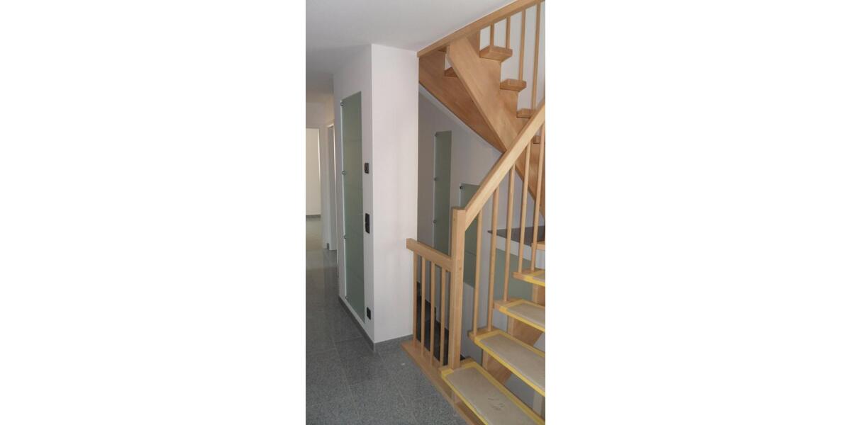 Maisonettenwohnung Brackenheim - 4.5 Zimmer, 92 m&sup2;, 975&euro; | Angebot:26251878