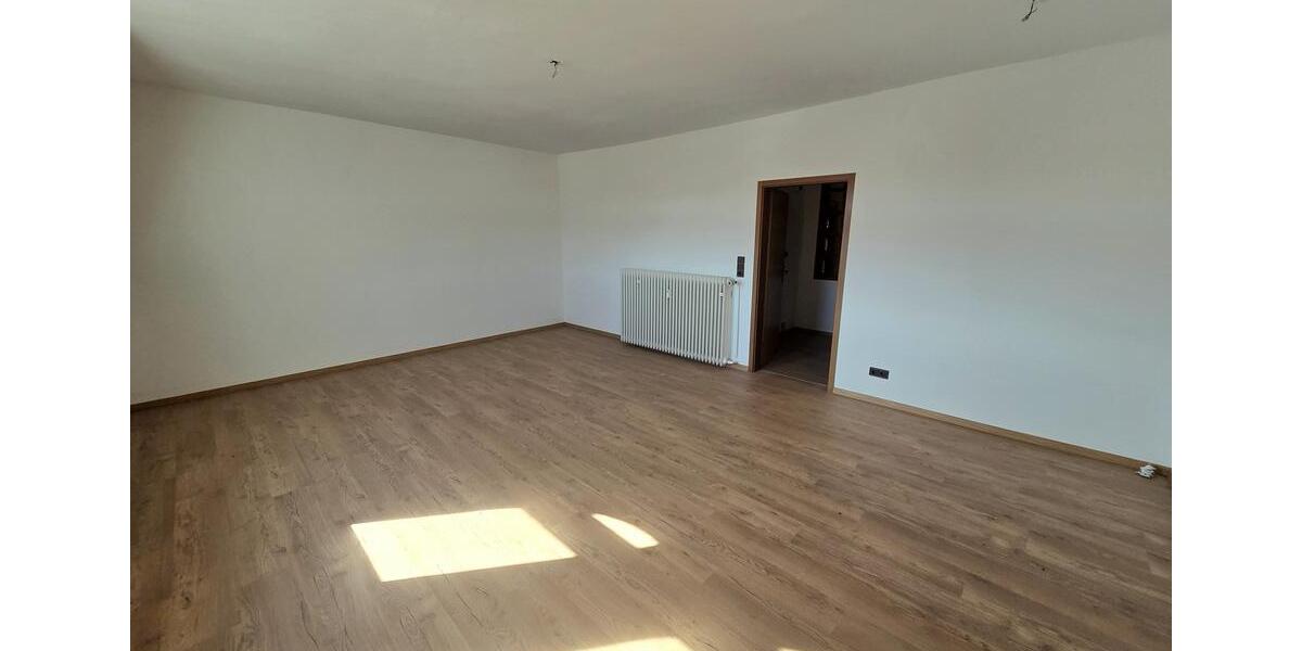 Dachgeschoßwohnung Bad Rodach - 3 Zimmer, 98 m&sup2;, 600&euro; | Angebot:26095511