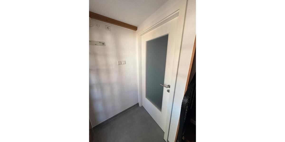 Etagenwohnung Neukirchen - 3 Zimmer, 120 m&sup2;, 1.400&euro; | Angebot:26148673