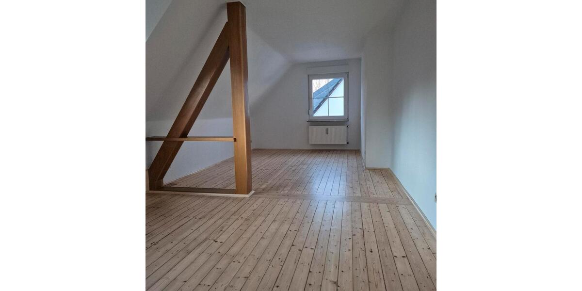Dachgeschoßwohnung Hattingen - 2.5 Zimmer, 60 m&sup2;, 590&euro; | Angebot:24967596