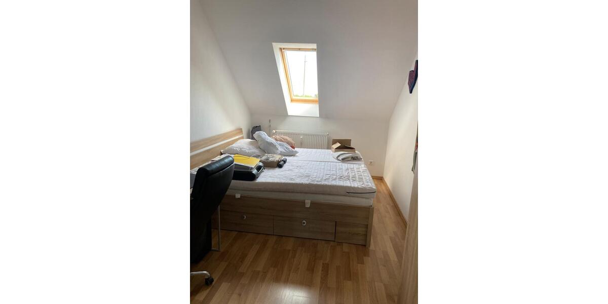 Dachgeschoßwohnung Egeln - 4 Zimmer, 134 m&sup2;, 700&euro; | Angebot:26698379