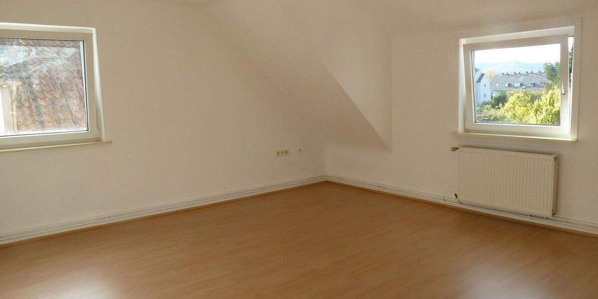 Etagenwohnung Hameln Nordstadt - 3 Zimmer, 81 m&sup2;, 725&euro; | Angebot:25752905