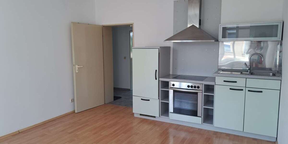 Etagenwohnung Cottbus - 2 Zimmer, 45 m&sup2;, 360&euro; | Angebot:27099689