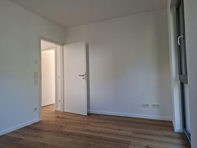 Etagenwohnung Kelkheim (Taunus) - 3.5 Zimmer, 117 m&sup2;, 2.250&euro; | Angebot:26618611